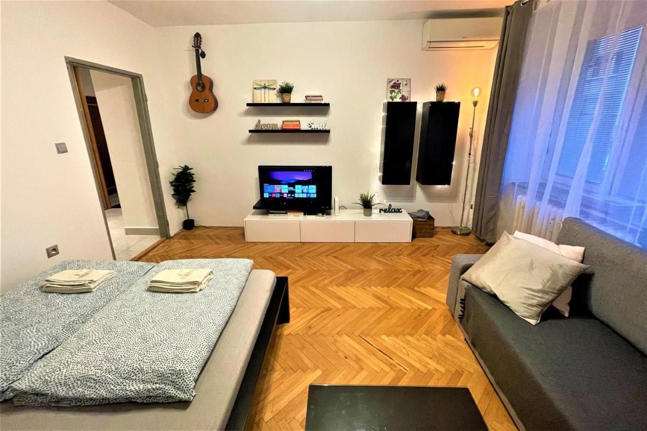 Apartment Helen - Old Town, Ac Bratislava Eksteriør bilde